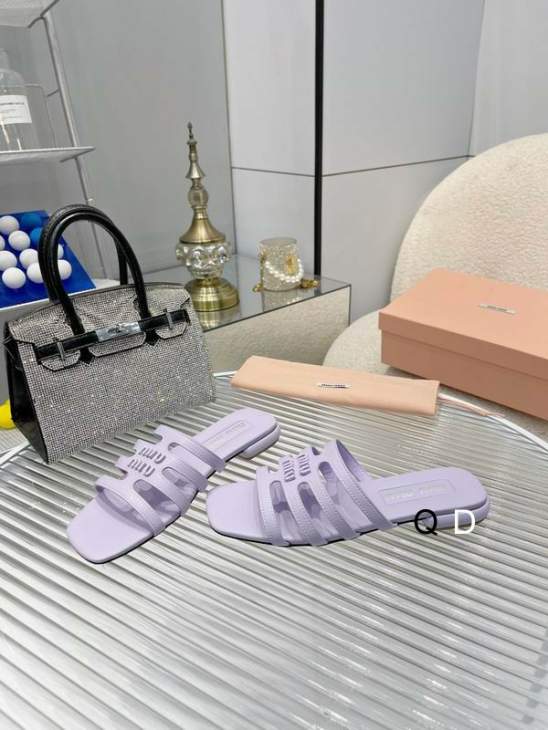 Picture of Miumiu Slippers _SKUMiuMiusz35-408CGDT0501245